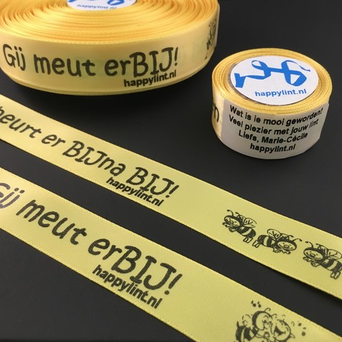 Winactie carnavalsgroep de bijtjes geel satijnen lint met zwarte bedrukking